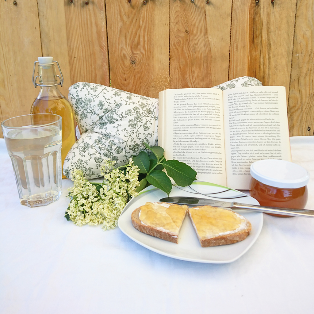 Holunderblütensirup Holunderblütengelee Leseknochen