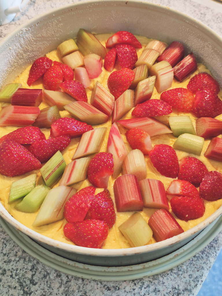 Rezept-feiner-Rhabarberkuchen-2-1024x768
