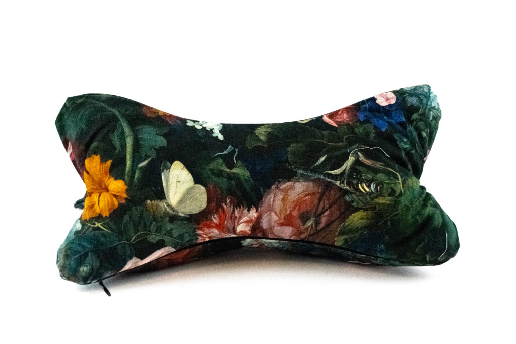 Leseknochenbezug – Barockes Blütengemälde
