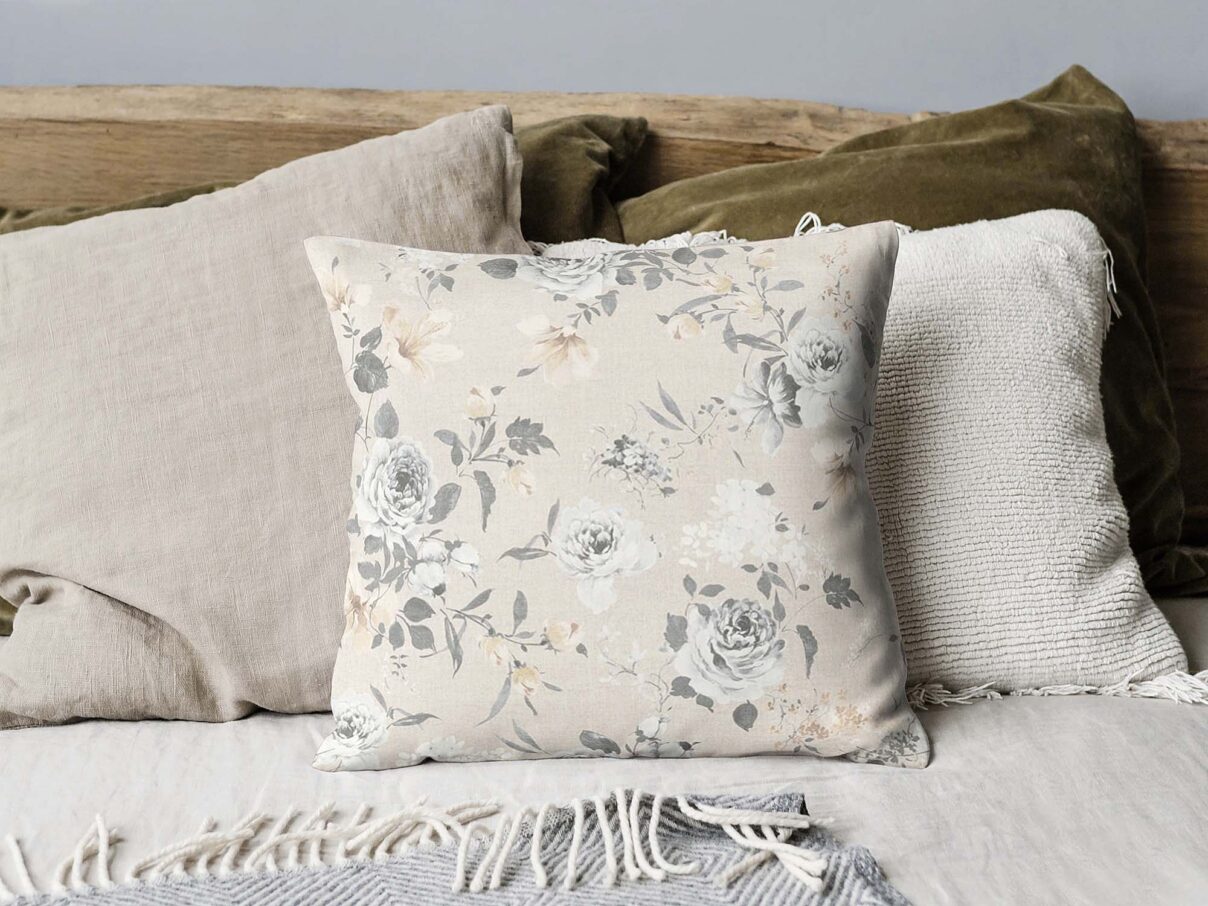 Kissenbezug 40x40cm – Englische Rosen auf beige