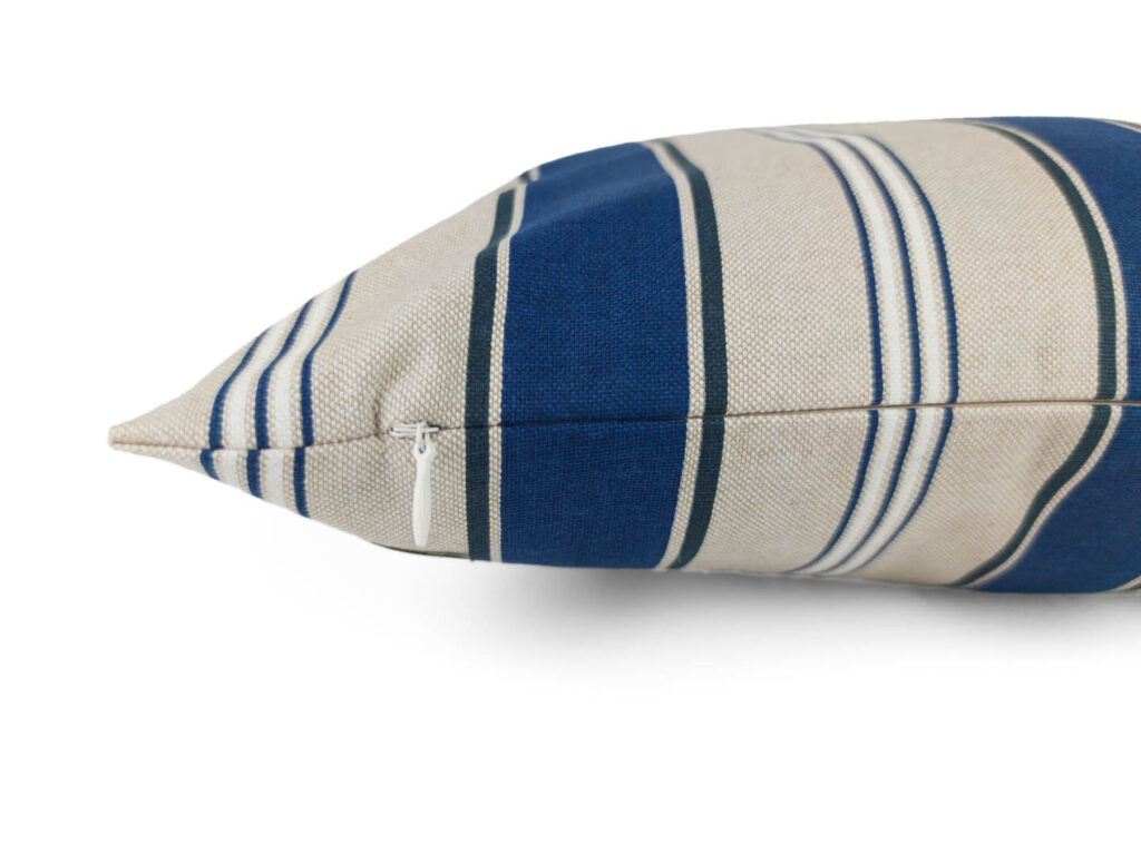 Kissenbezug 40x40cm im Design Maritime Streifen – handgefertigt in blau, weiß, schwarz, beige